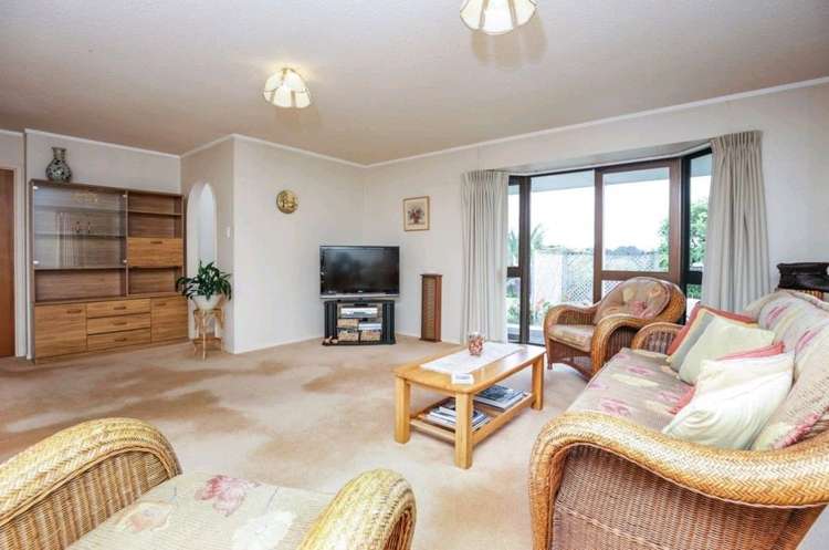 19b Kay Drive Blockhouse Bay_1