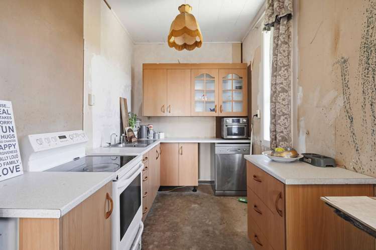 290 Gore Street Bluff_7