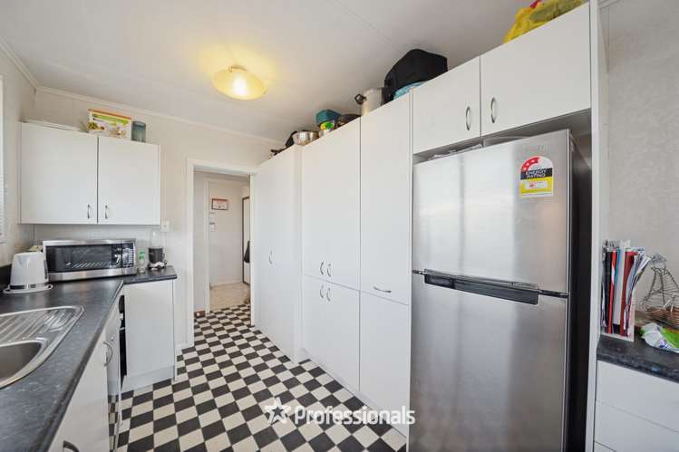 15 Wetherby Grove Wainuiomata_3