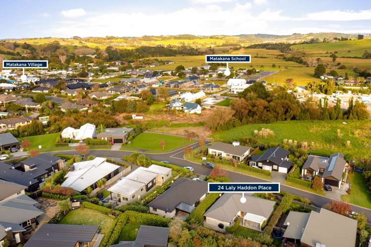 24 Laly Haddon Place Matakana_22