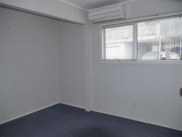 12A Rugby Place 11601_4