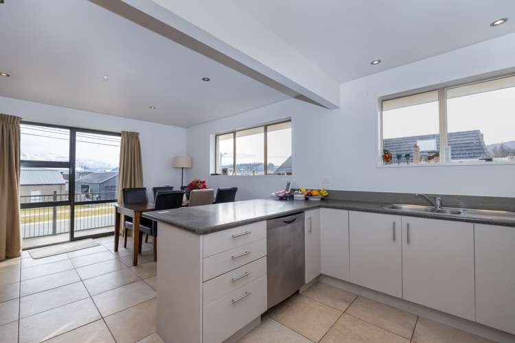 60 Tenby Street Wanaka_5