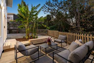 583 East Coast Road_3