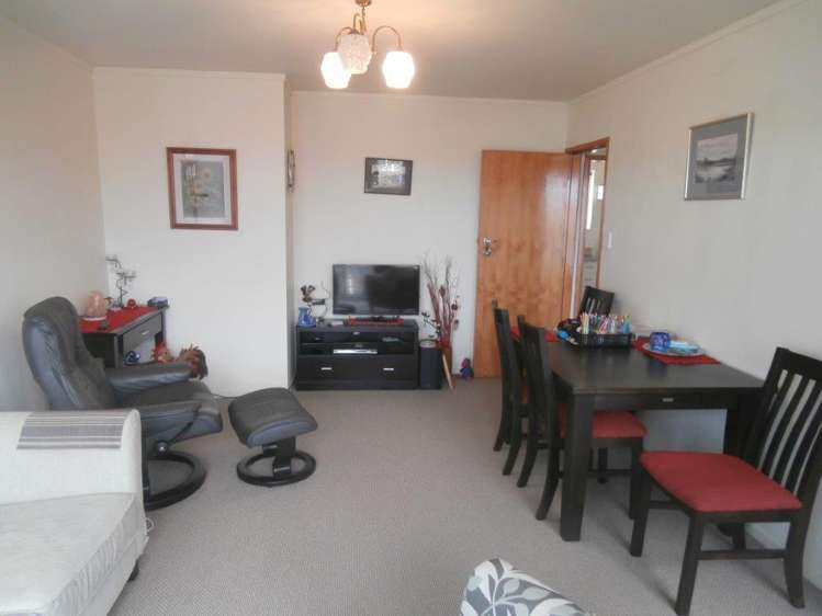 82a Harrier Street Parkvale_11