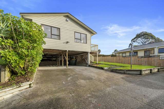 2/15 Sevilla Place Unsworth Heights_2