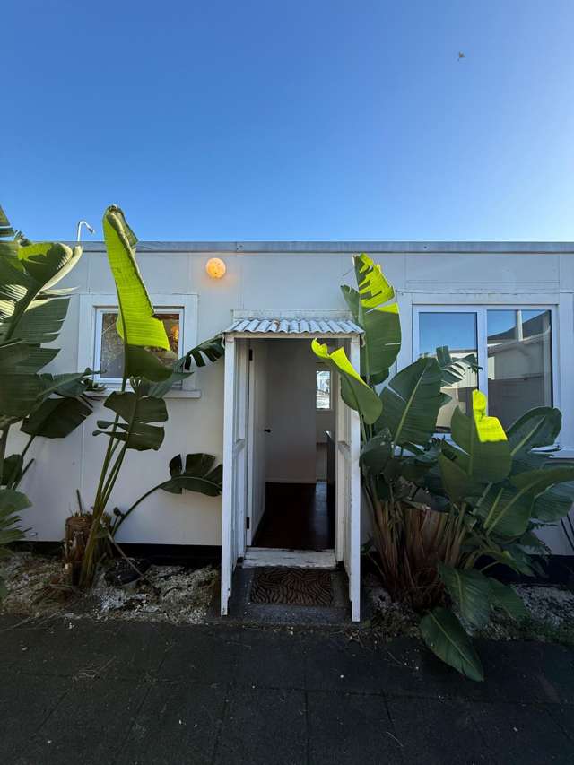 2/14 Karamu Street Strandon_4