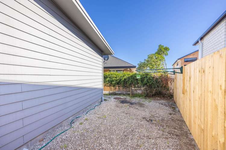 37D Jones Crescent_3