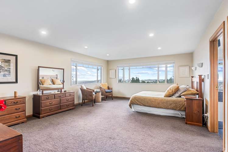 592 Redoubt Road Flat Bush_13