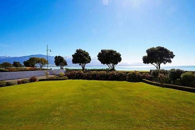 242 Esplanade Kaikoura_12