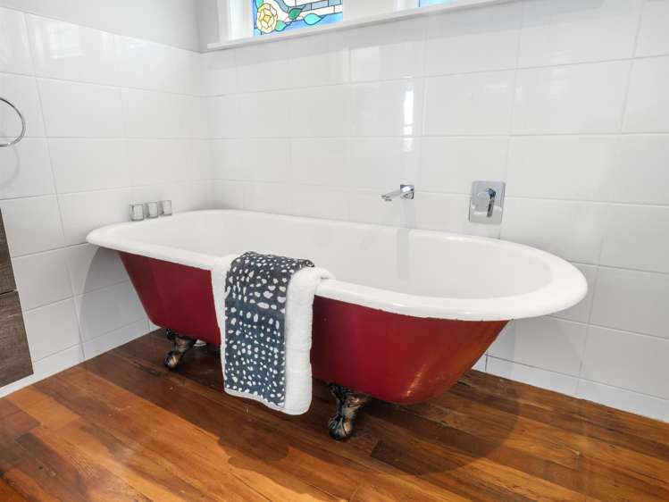 943 East Coast Road Torbay_16