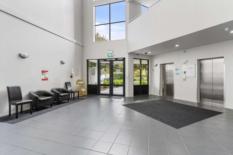 5E/10 Crown Lynn Place_4