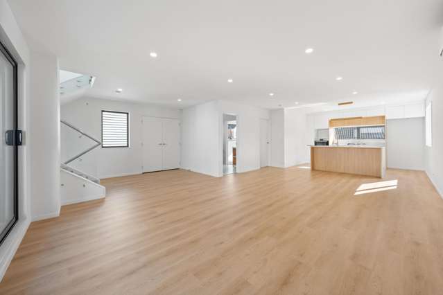 2/46 Cockayne Crescent Sunnynook_1