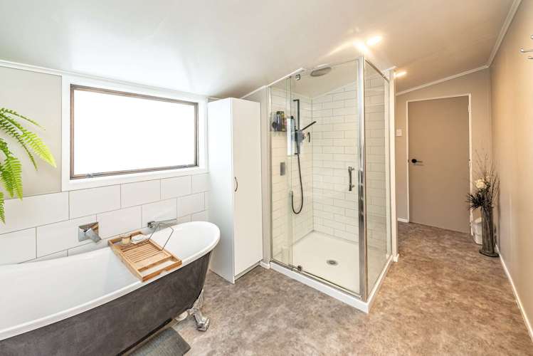 55 Bedford Avenue Gonville_13