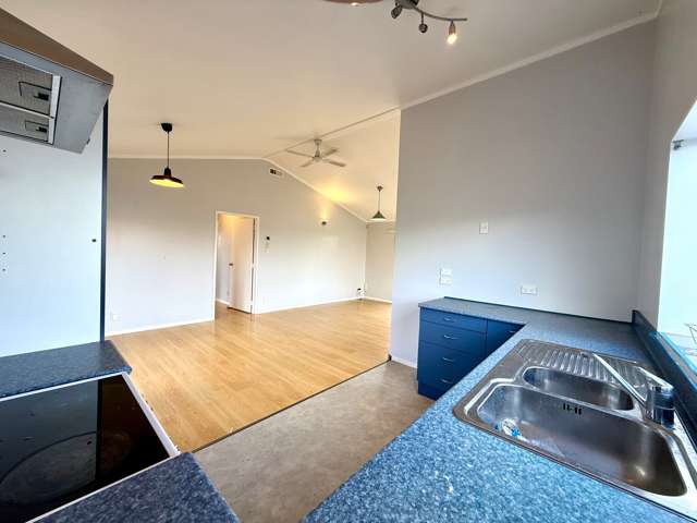 26 Manukau Road Raglan_4