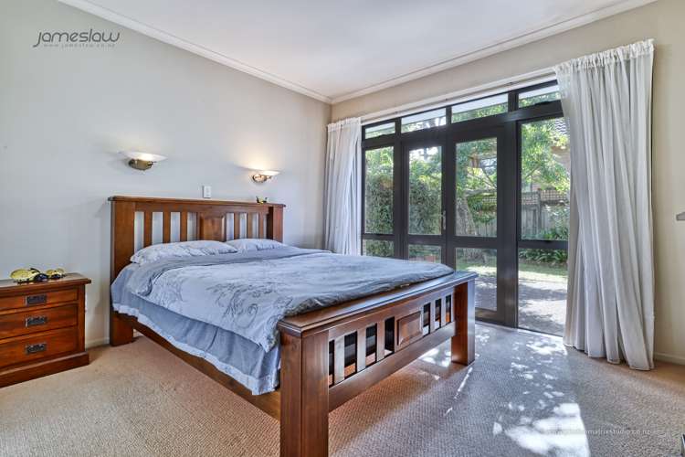 198 Kyle Road Greenhithe_9