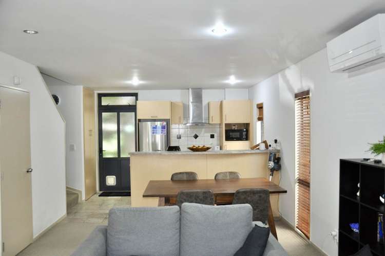 3/8 Soljak Place Mt Albert_4