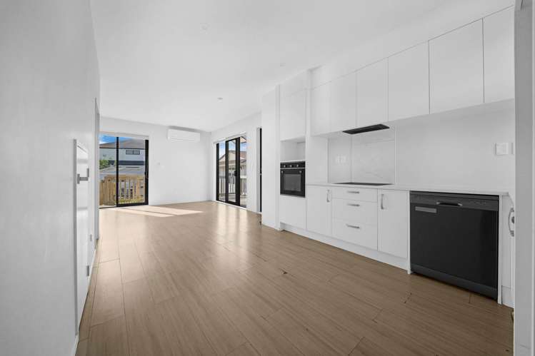 1/15 Rush Place Mangere_5
