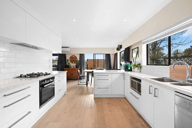 6 Glendale Drive Dinsdale_1