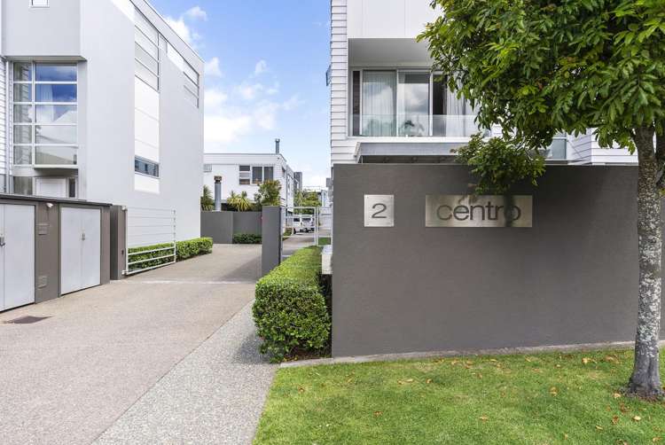 10/2 Campbell Road Takapuna_21