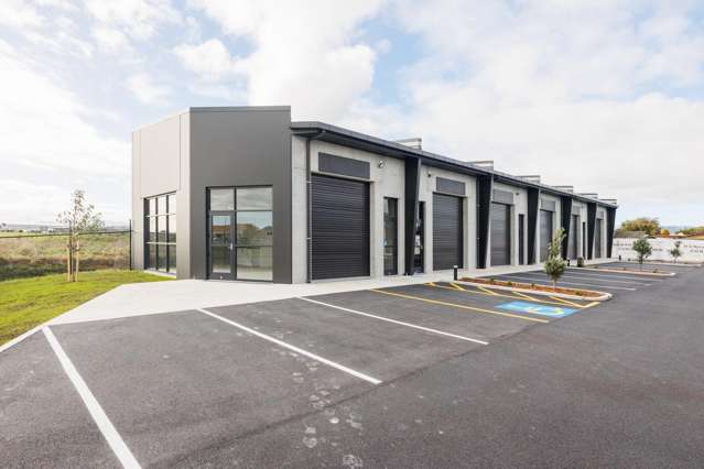 Airport industrial storage units