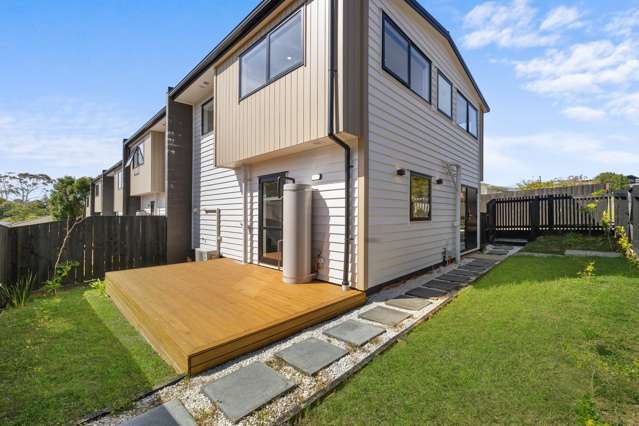 Front Townhome with Spacious, Fully Fenced Garden