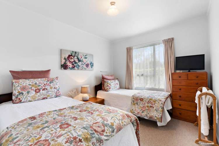 1/14 Scarlock Avenue Browns Bay_10