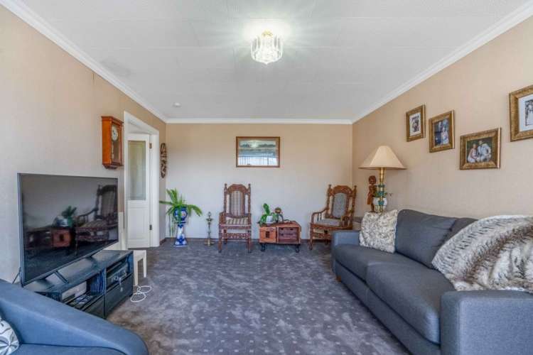 779 Queens Drive Waikiwi_12