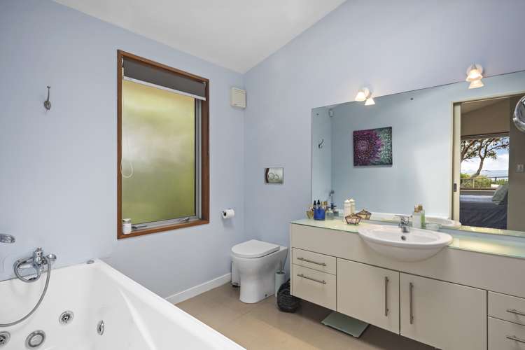 22 Howard Road Point Howard_10