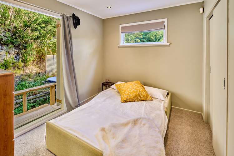 194 Eastern Hutt Road Taita_12