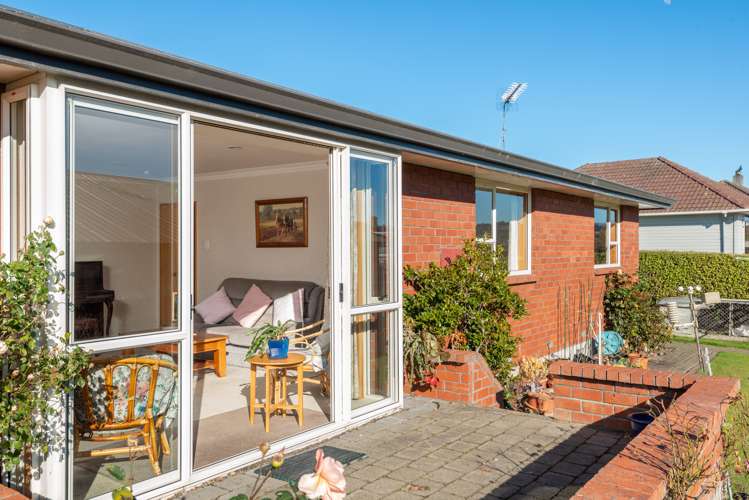 34 Burgess Street Green Island_11