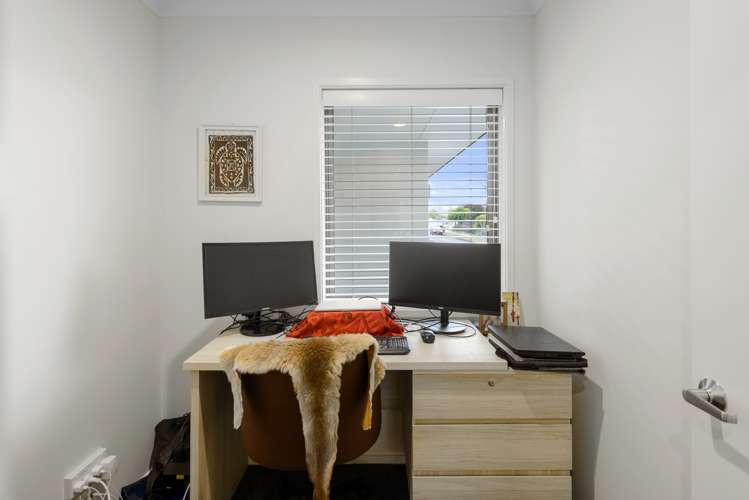 63 Chartwell Street Burwood_11