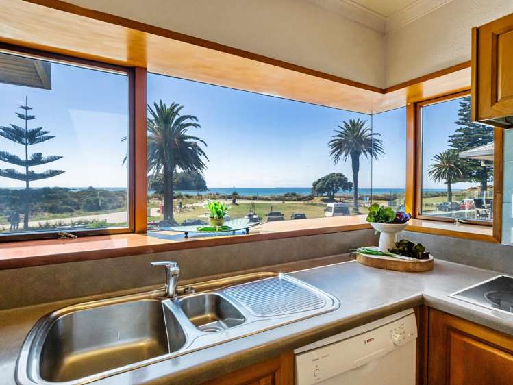 32 Marine Parade Mt Maunganui_6