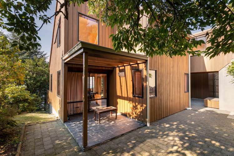 128 Wynyard Crescent Fernhill/Sunshine Bay_13