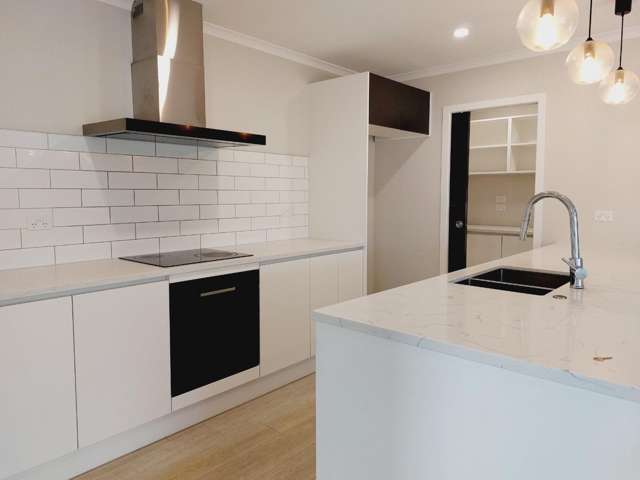 27 Leathem Crescent 1765_3