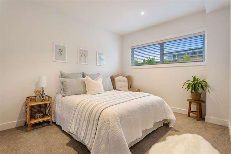 6 William Blake Way Riverhead_11