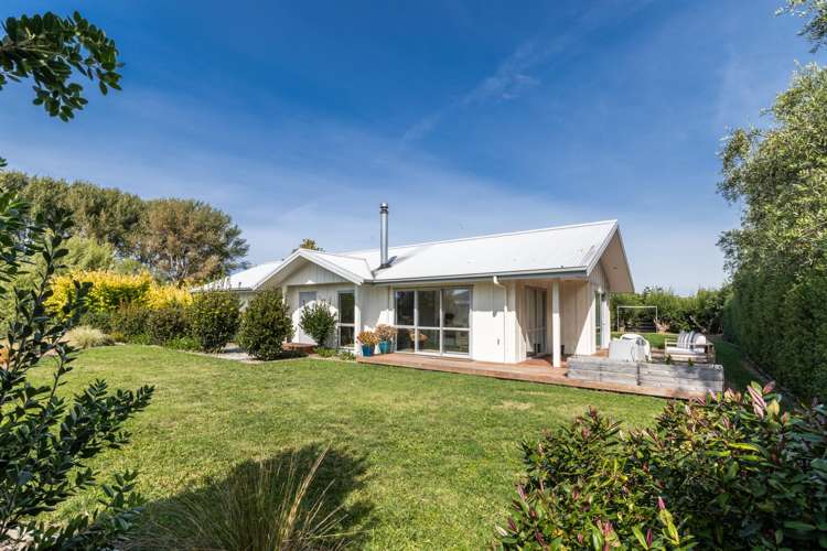 14 Cape Grove Haumoana_17