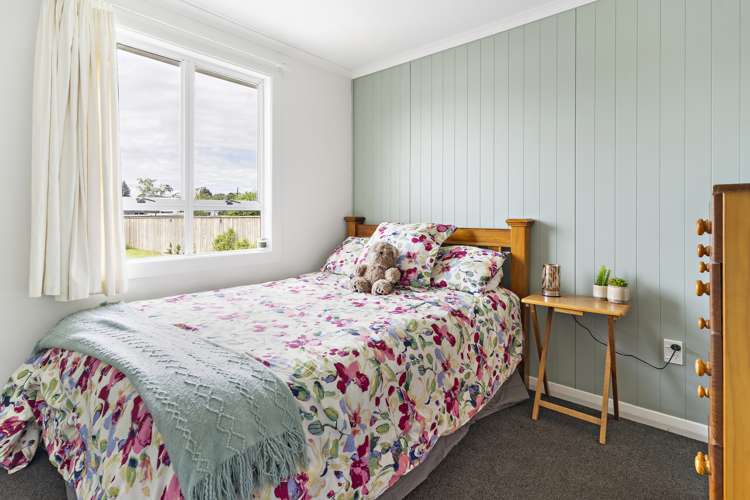 222 High Street North Carterton_7