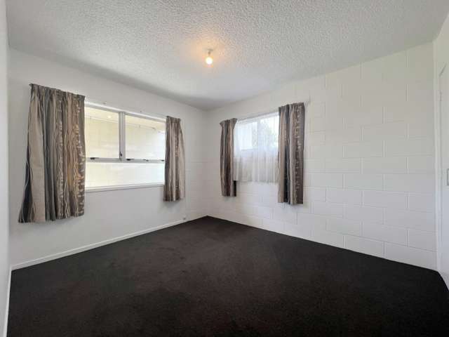 2/239 Old Farm Road 1074_3