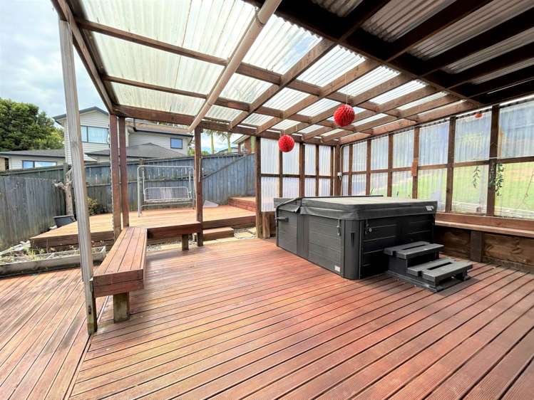 82 Tiverton Road New Windsor_16