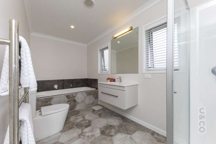 80 Pohutukawa Parade Riverhead_27