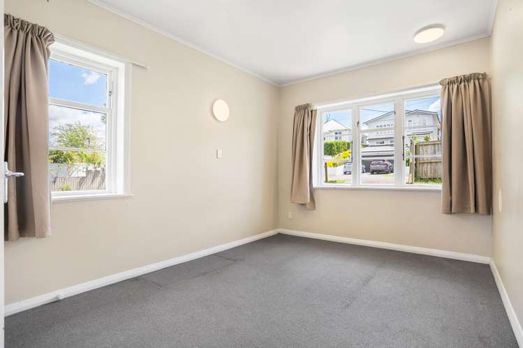 16 Westmere Crescent Westmere_15