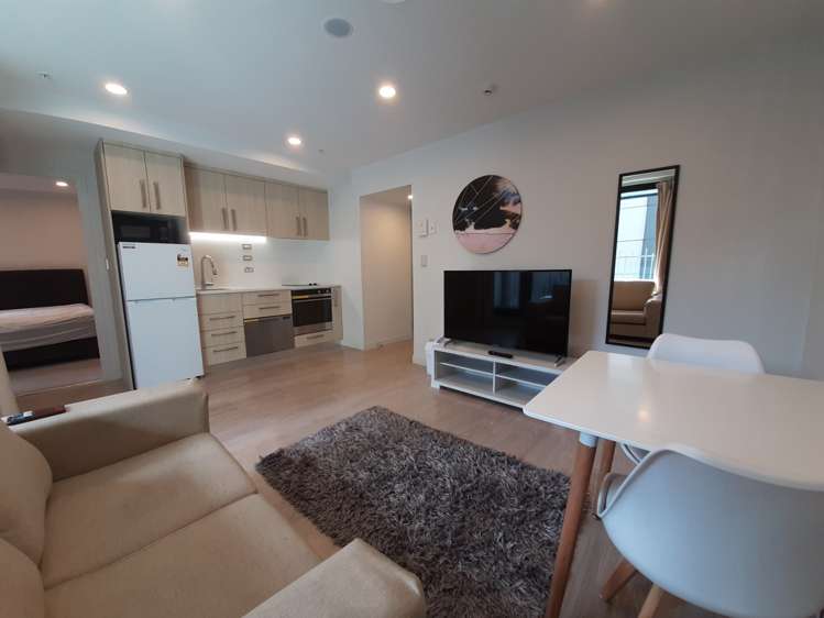 75 Victoria Street West_0