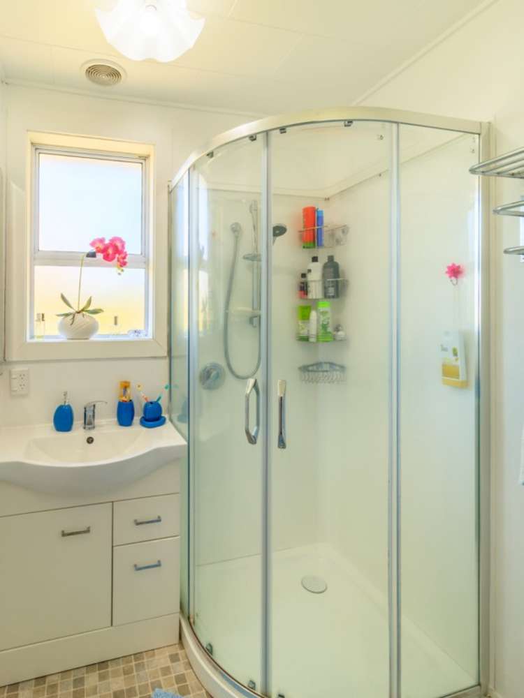 2 Pladda Street Calton Hill_13