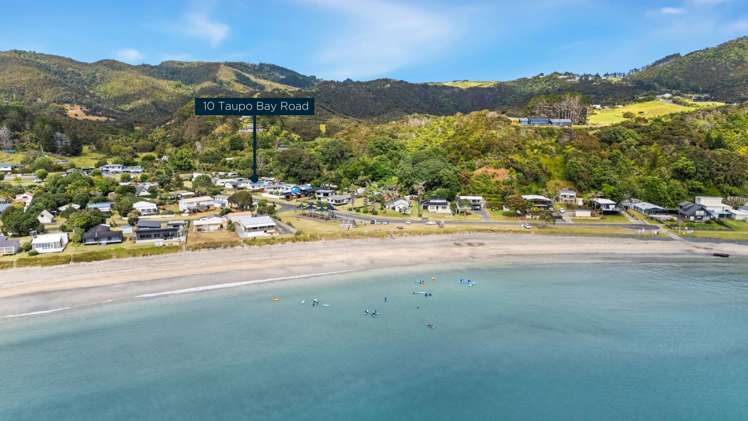 10 Taupo Bay Road Taupo Bay_21