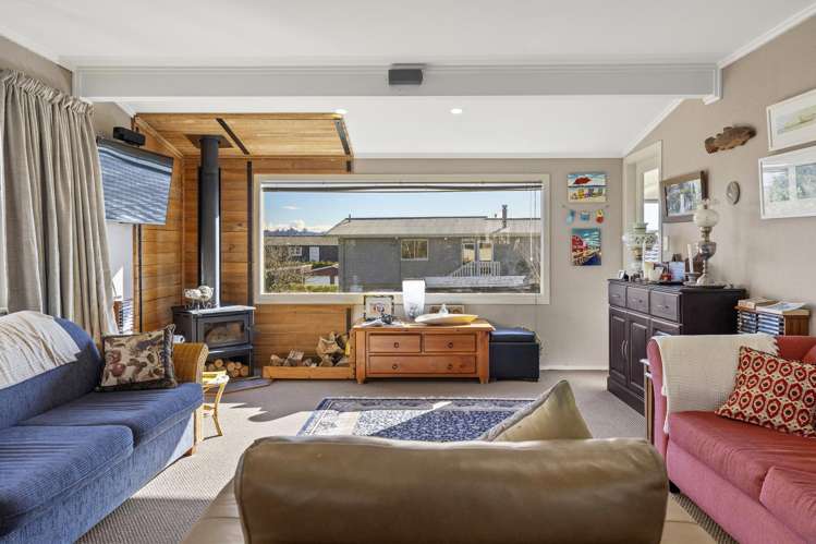 1/15 Charles Crescent Rainbow Point_11