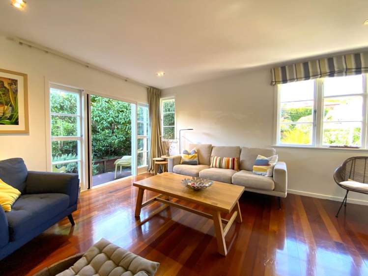 27 Ewen Alison Avenue Devonport_5