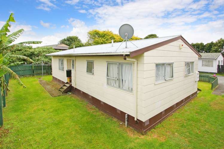 2/11 Justamere Place Manurewa_9