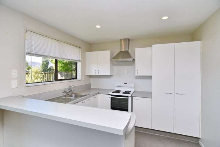 2/34 Tilford Street Woolston_29