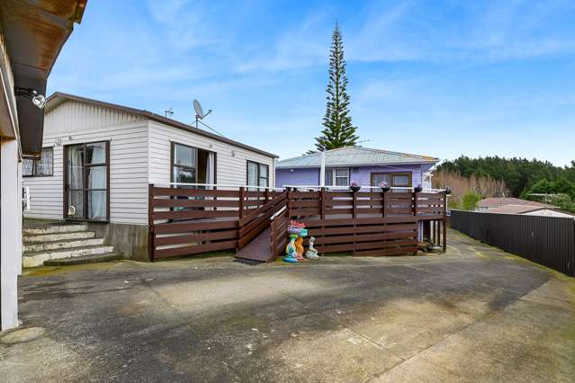 66 Kokiri Crescent Waitangirua_3