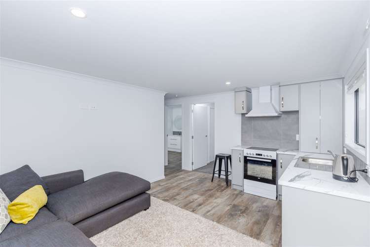 2 Moreland Avenue Pukete_20